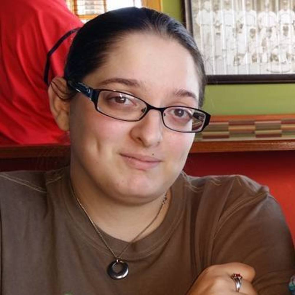 Meet your Posher, Christina